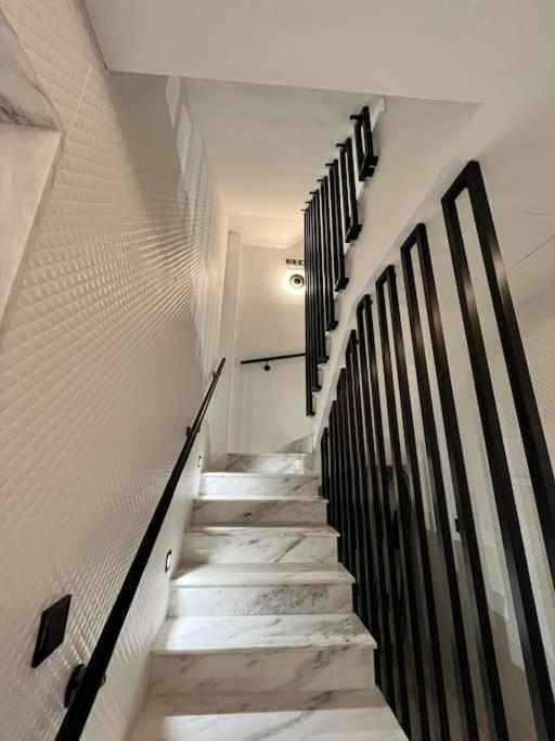 Beautiful 4-Bedroom Townhouse In Sliema Esterno foto
