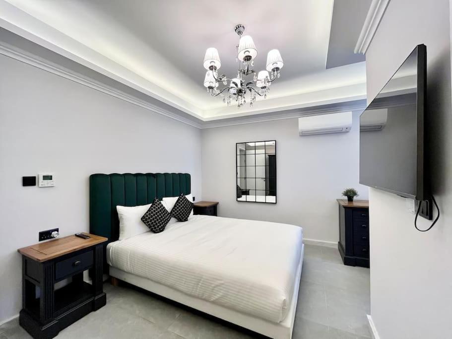 Beautiful 4-Bedroom Townhouse In Sliema Esterno foto